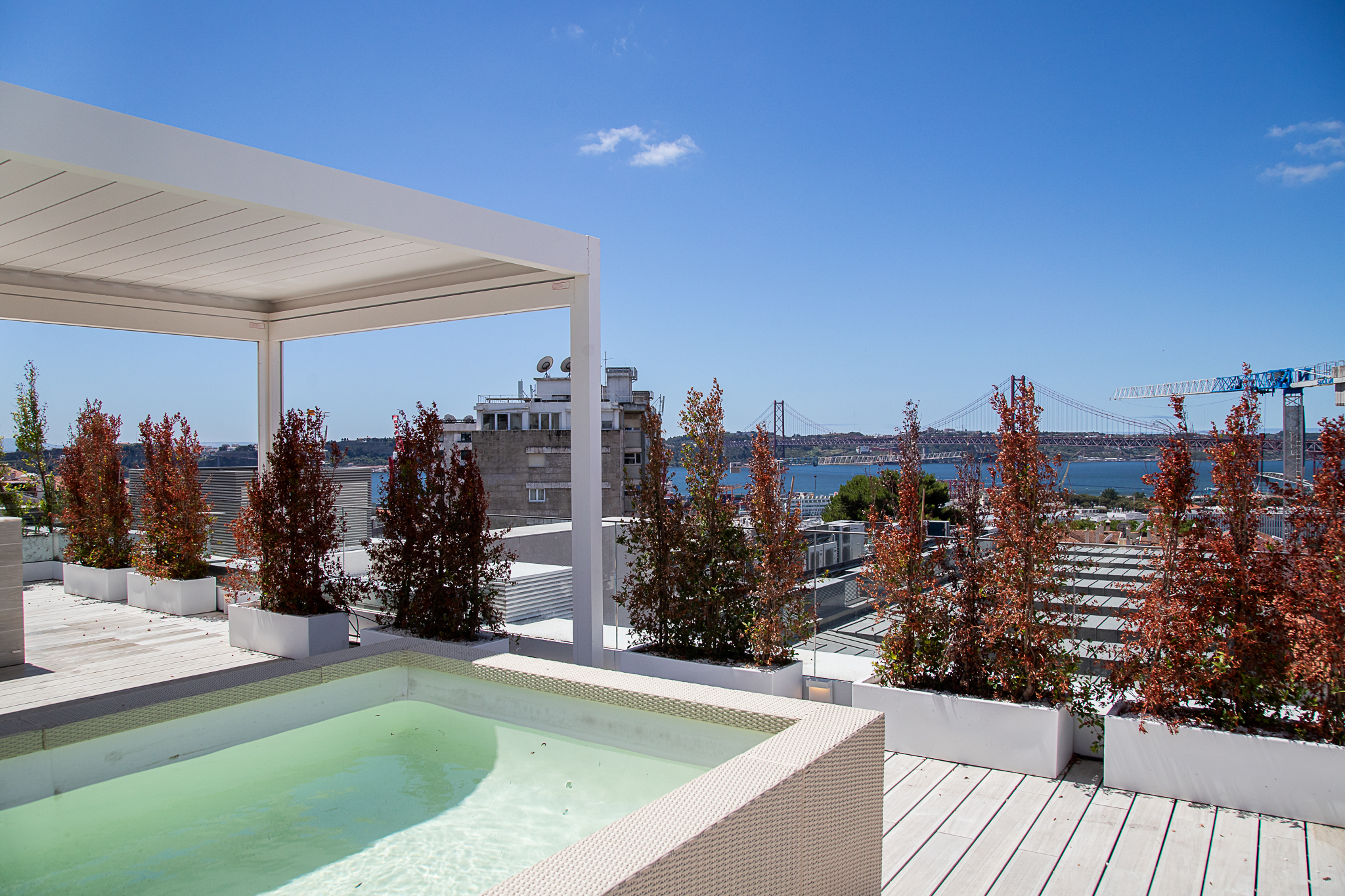 Apartamento penthouse com vista para o rio na Lapa, Lisboa